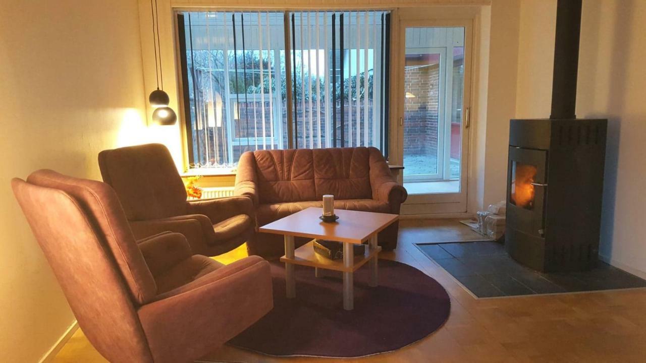 Holstebro Townside House Villa ภายนอก รูปภาพ